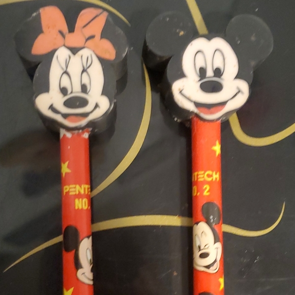 Vintage Mickey and Minnie Mouse pieces - Picture 3 of 6